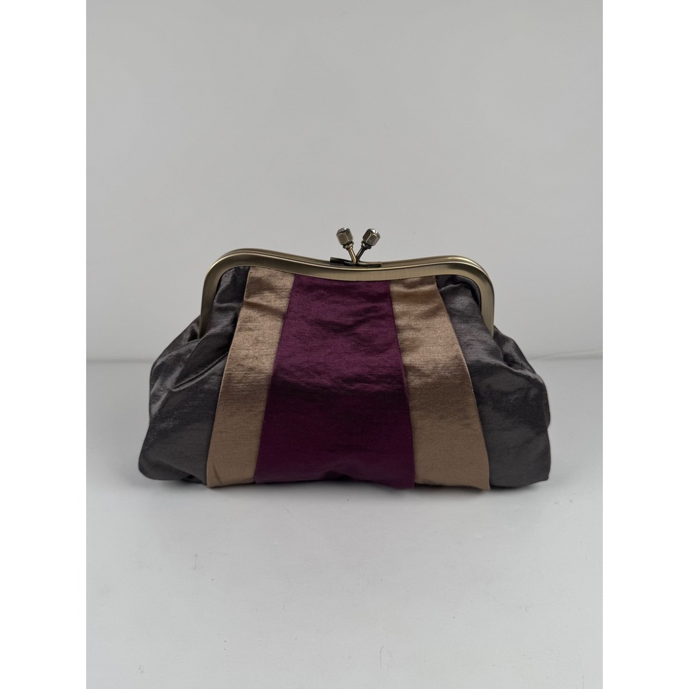 Bath & Body Works Kisslock Evening
Clutch Rhinestone Stripes Casual Formal‎